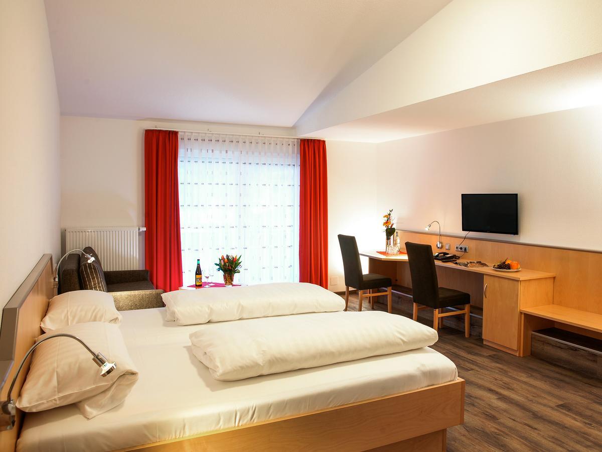 Hotel Gasthof Zum Biber Motten 外观 照片
