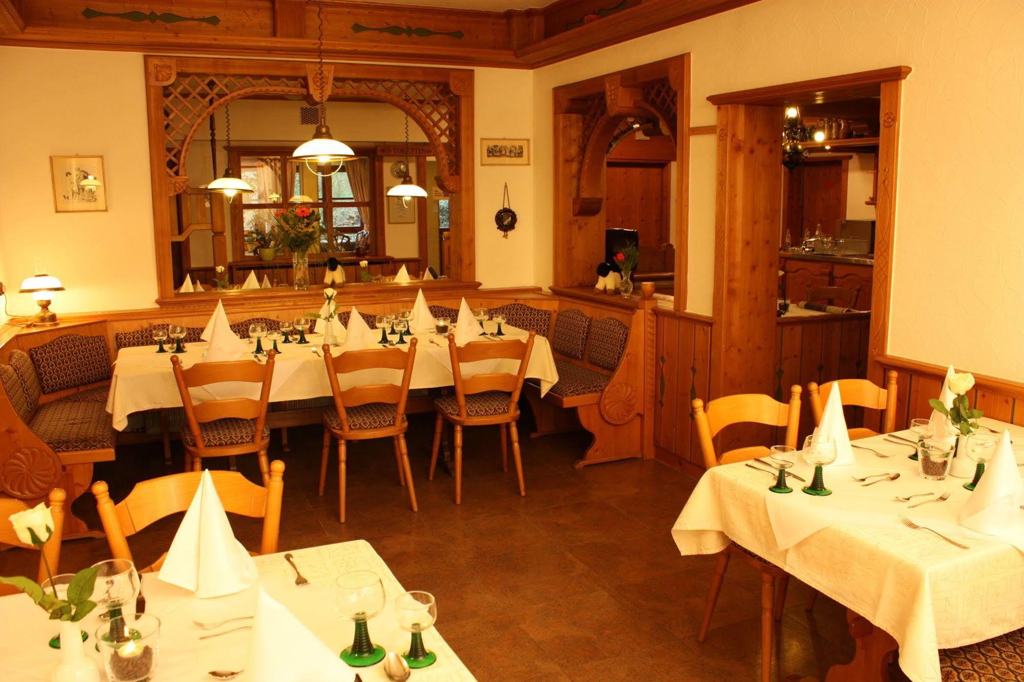 Hotel Gasthof Zum Biber Motten 外观 照片